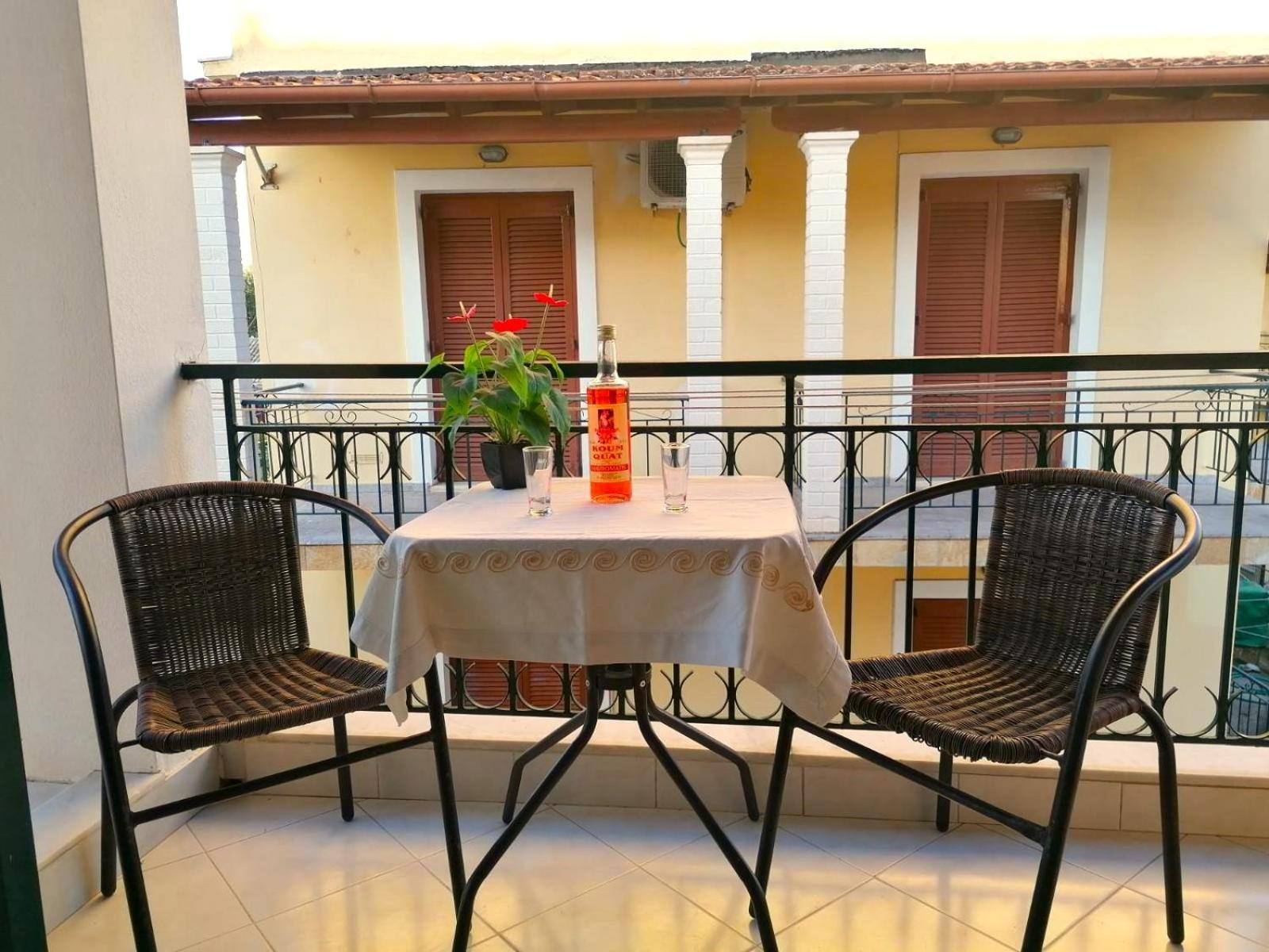 Appartement Nikos 2 *